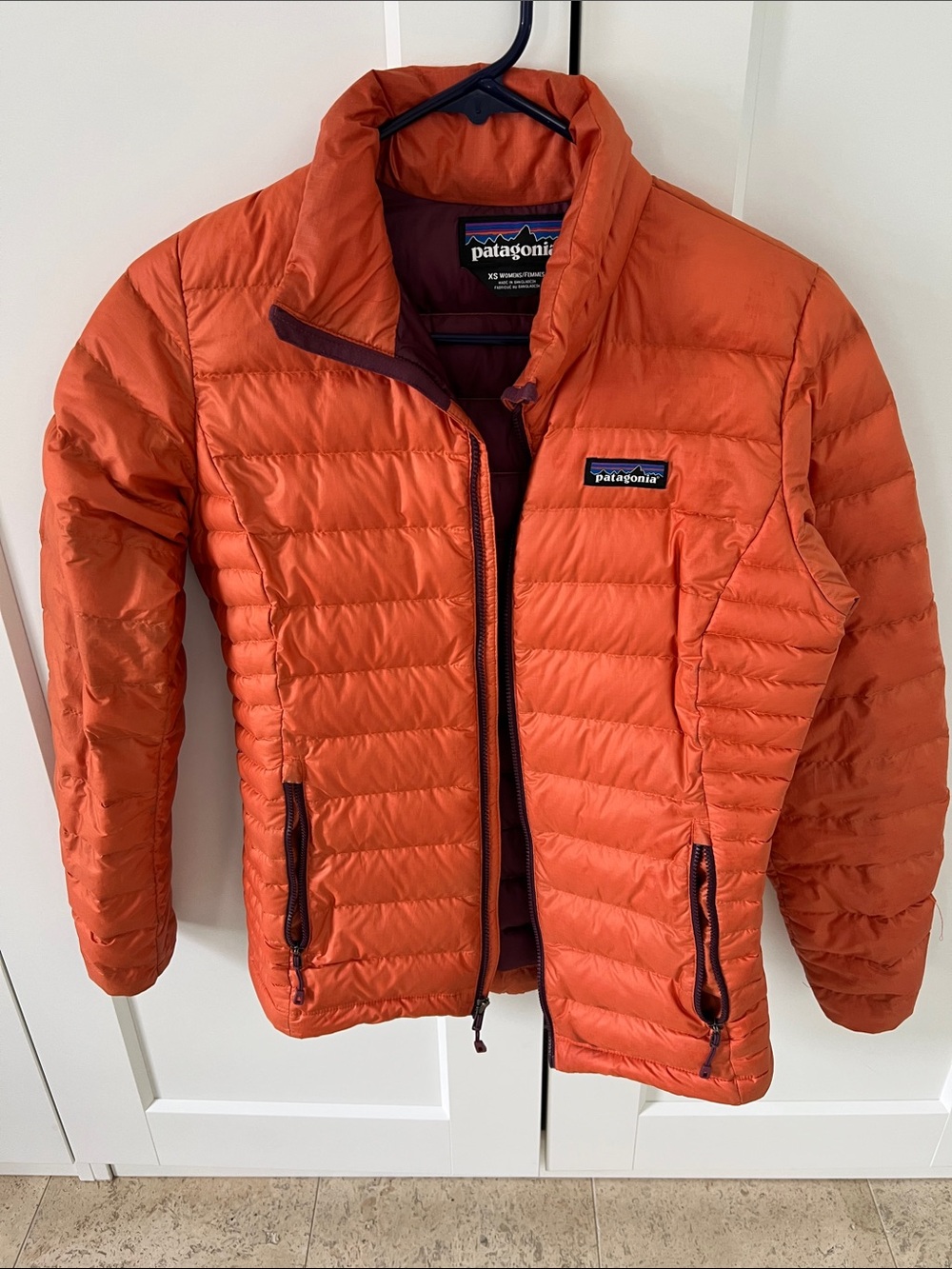 Patagonia Women’s Orange Packable Puff Jacket XS Down Filling